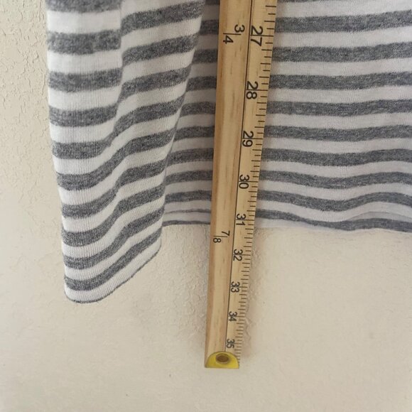 Duluth Tunic Top Womens IX Striped Gray White Cotton Comfy - Picture 10 of 12